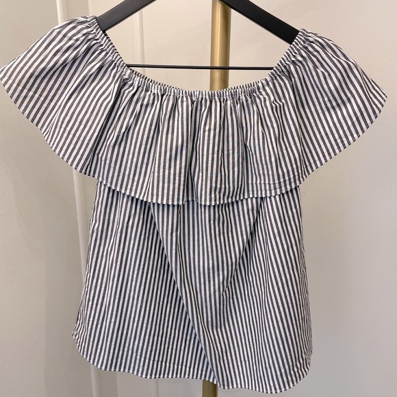 Striped off-shoulder blouse - Picture 4 of 7